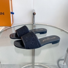 Louis Vuitton Slippers